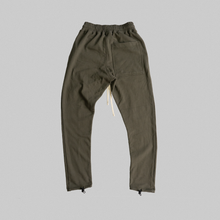 Lade das Bild in den Galerie-Viewer, Adjustable Sweatpant Olive
