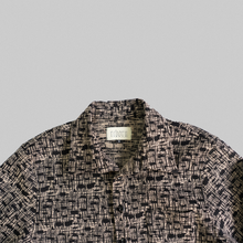 Lade das Bild in den Galerie-Viewer, Sand Tweed Overshirt
